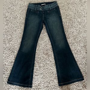 Brand new Lucky Brand jeans. Size 8